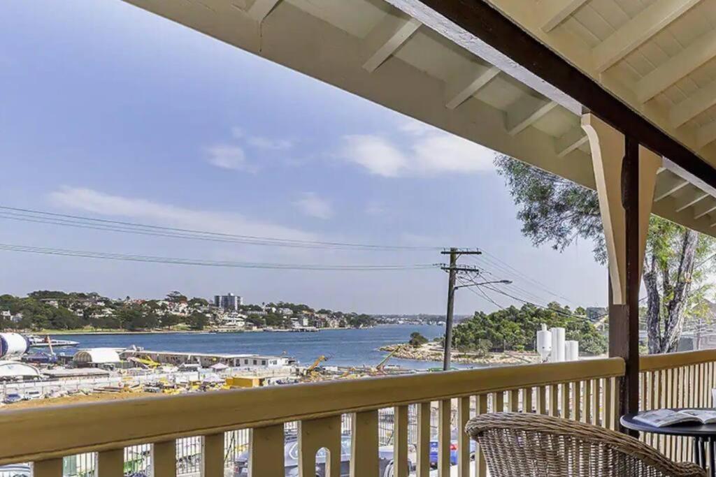 Apartment Waterfront - King Master 4 Bedroom 3 Storey#9-10