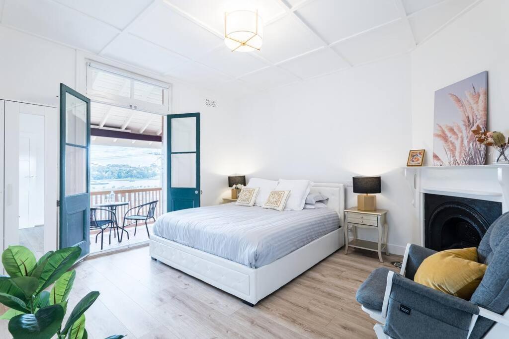 Apartment Waterfront - King Master 4 Bedroom 3 Storey#9-10 Sydney