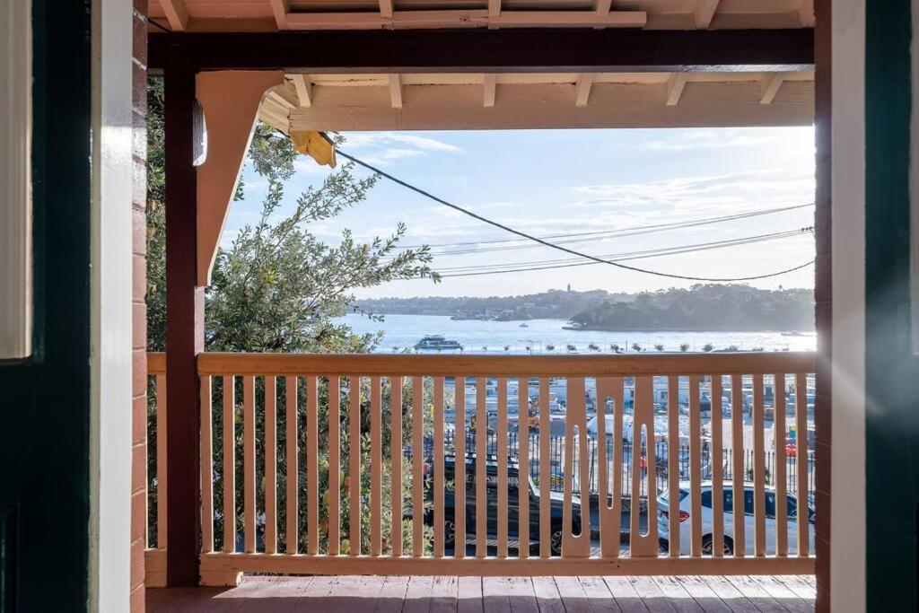 Waterfront - King Master 4 Bedroom 3 Storey#9-10